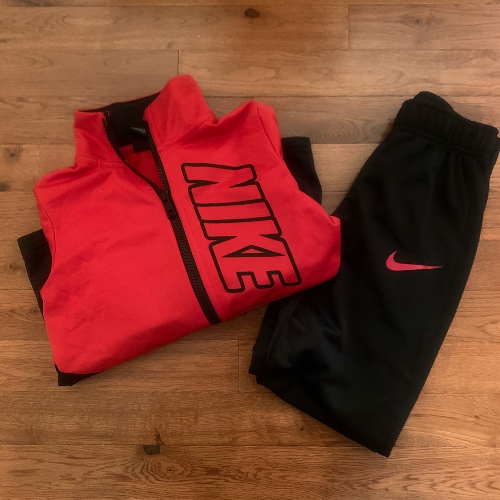 Nike Sweatsuit